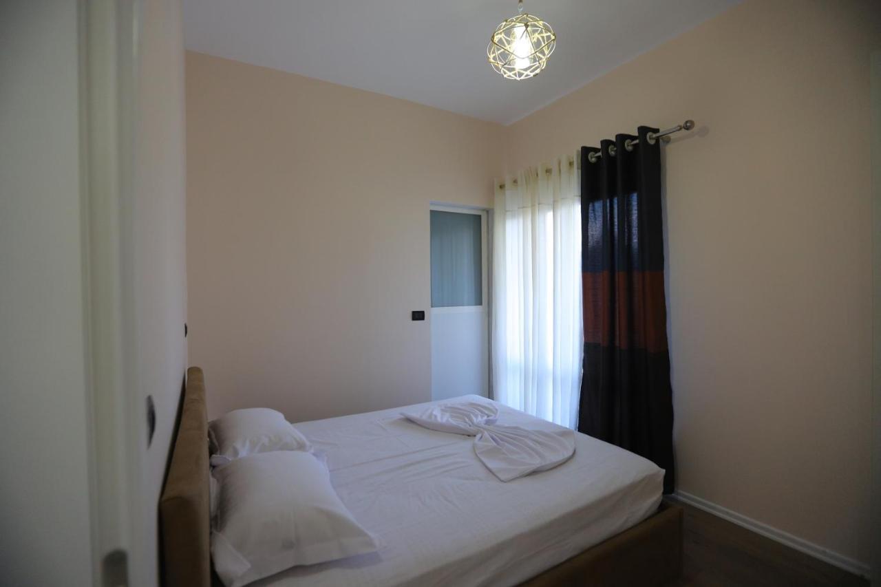 D1 Hostel Tirana Exterior foto
